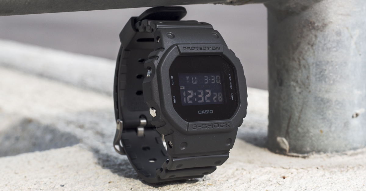 g shock 5600 blackout