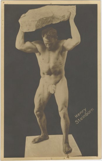 Milo Steinborn physique photograph